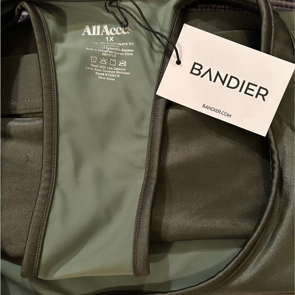 Bandier All Access Front Row Sport Bra